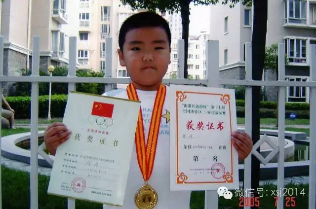 与“小世界”共舞 上海国象棋艺俱乐部二十载征途中的徐译与他的世界名宠俱乐部